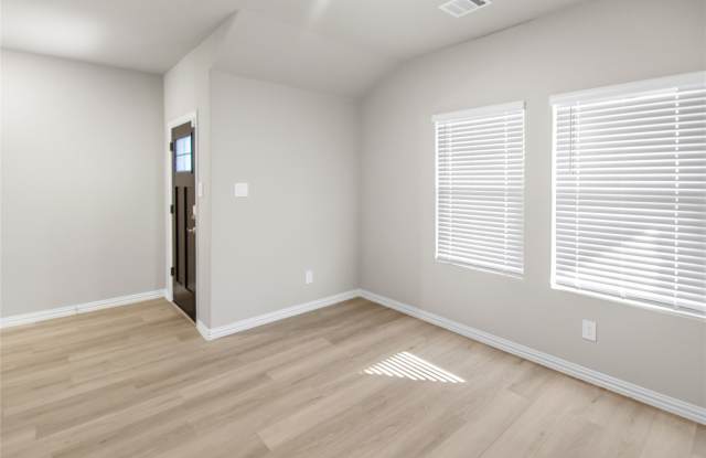 614 Martell Road Gallery 2