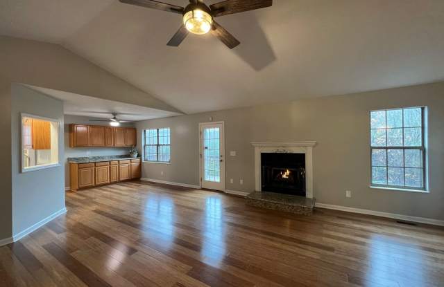 Location & Convenience!!! Gallery 4