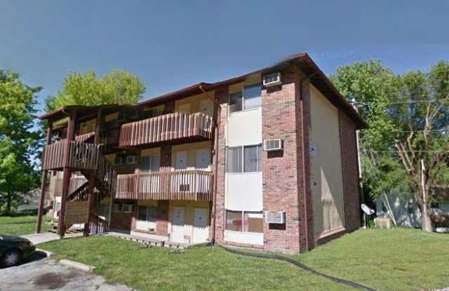 4500 W WASHINGTON Street - 4500 West Washington Street, Belleville, IL 62226