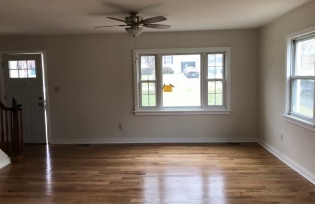 20 SUNRISE TER - 20 Sunrise Terrace, Washington, NJ 07882