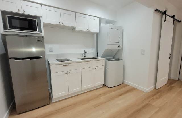 Studio Renovated 2025 Gallery 3