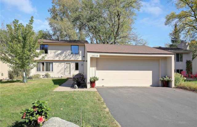 16110 15th Avenue N - 16110 15th Avenue North, Plymouth, MN 55447