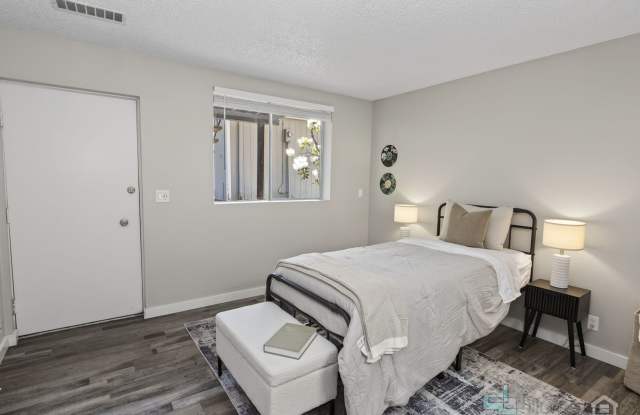 A SPOOKTACULAR DEAL: UNITS FOR $595 + 1 MONTH FREE! Gallery 4