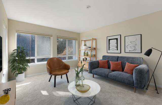 Gilman's Fairway Condominiums ~ Queen Anne - 2530 15th Avenue West, Seattle, WA 98119