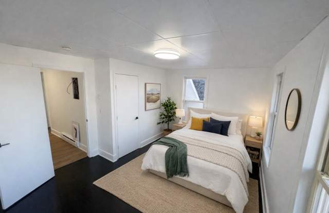 4 Division Street - 4 photos photos