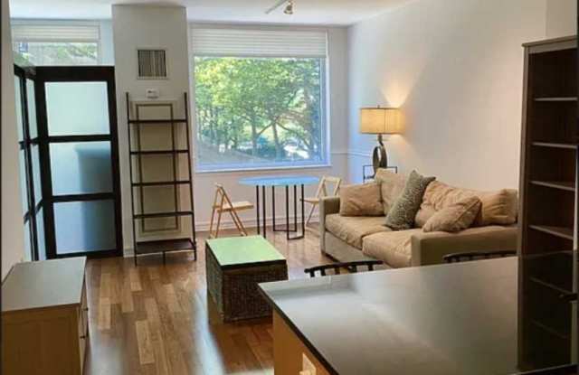 200 W End Avenue 4K - 200 West End Avenue, New York City, NY 10023
