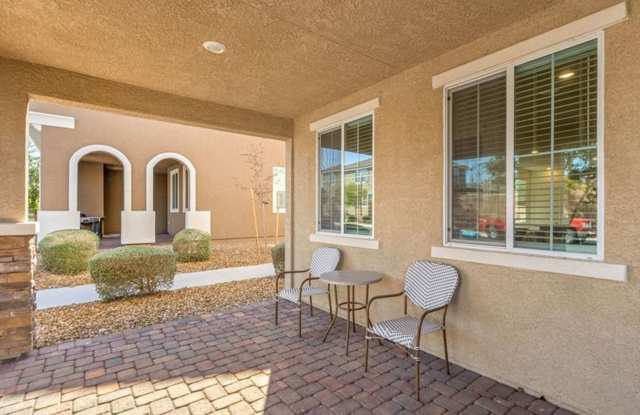 Inspirada town home with attached 2 car garage. Gallery 3