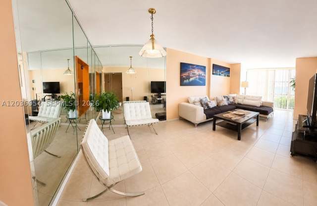 1000 Parkview Dr Gallery 2