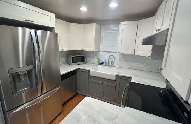 Top-Floor Old Town Gem with Stunning Views  Modern Comforts! photos photos