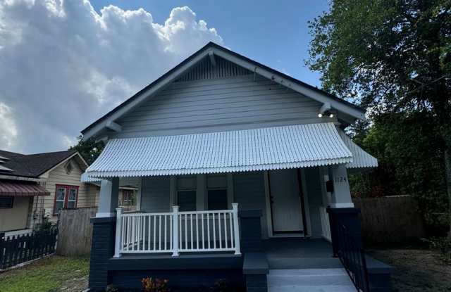 Beautiful 3 Bedroom Home in Phoenix! - 1124 East 14th Street, Jacksonville, FL 32206