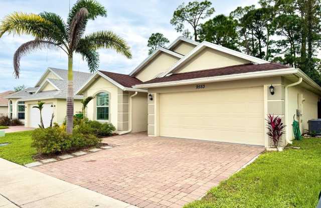 9553 SEA SPRAY Drive Gallery 3