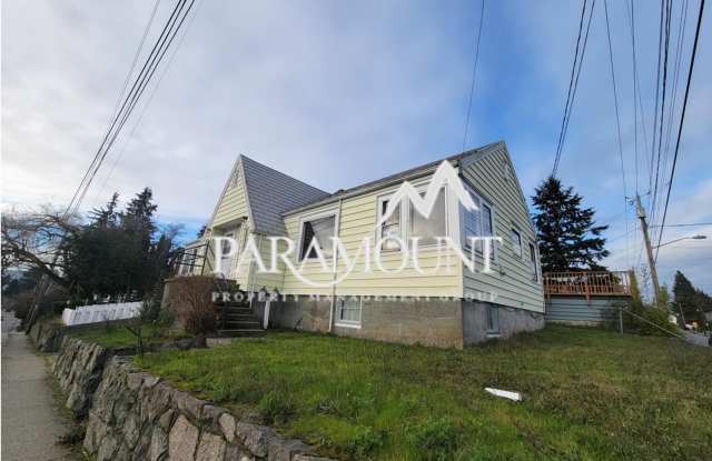 Cute and Cozy 1 Bedroom in Bremerton! - 2102 11th Street, Bremerton, WA 98312