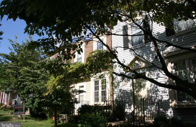 8606 DELLWAY LANE - 8606 Dellway Lane, Merrifield, VA 22180