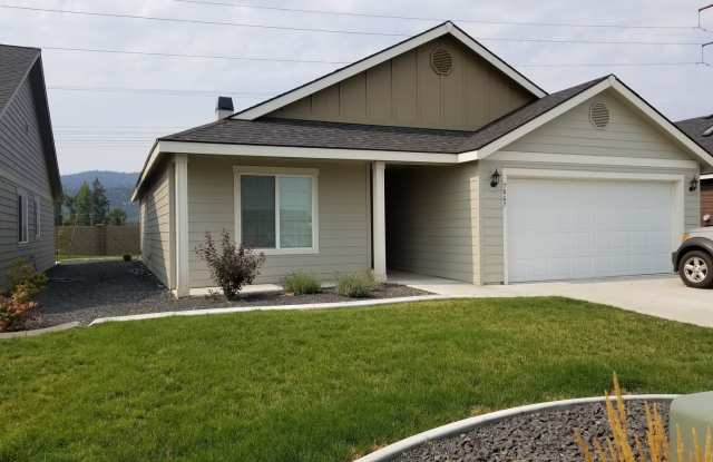 7867 Kayak Court - 7867 W Kayak Ct, Rathdrum, ID 83858