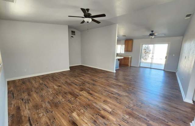 COMING SOON! 3 Bedroom in the Indian Cove area!! Gallery 4