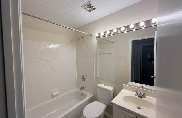 935 Joshua Tree Court Gallery 4