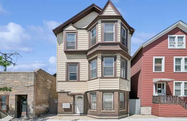 2418 N Western Avenue unit: 2F - 2418 North Western Avenue, Chicago, IL 60647