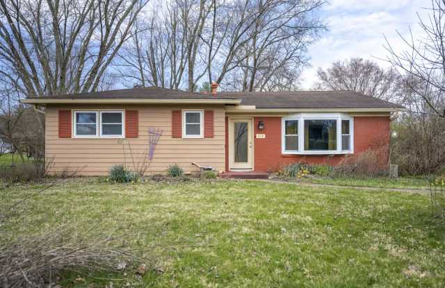 615 North Staats Drive Gallery 2