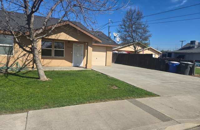 2 Br 1 Ba available Now photos photos