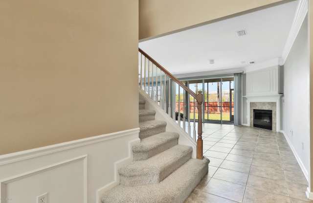 11225 CASTLEMAIN CIR E Gallery 4