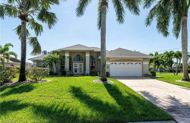 4701 Sands Boulevard photos photos