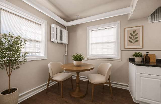 Charleston Apartments Gallery 3