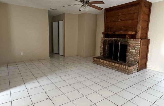 1809 Sylvan Court Gallery 2