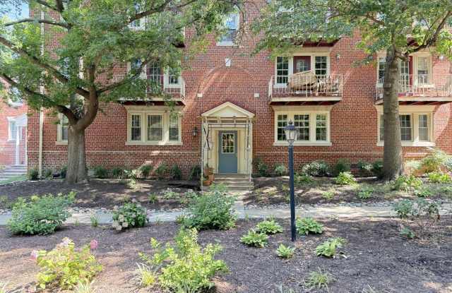 1407 E ABINGDON DRIVE photos photos