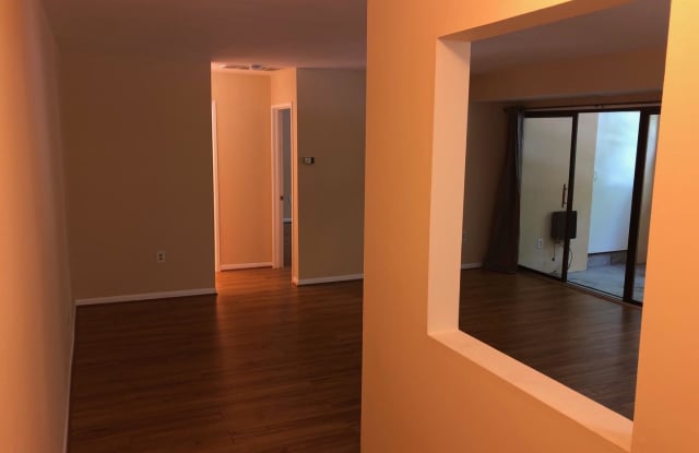 9651 WHITEACRE RD #B2 Gallery 3