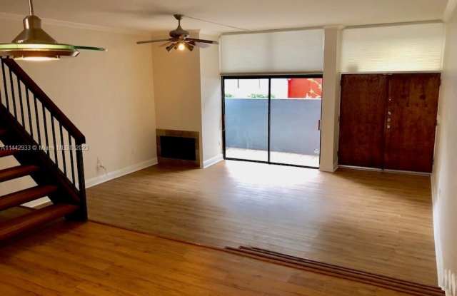 3019 NE 183rd Ln Gallery 3