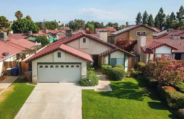 3 Bedrooms with an office in Southwest Bakersfield!! - 7921 Cold Spray Court, Bakersfield, CA 93313