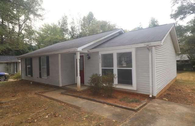 5811 Rock Hollow Drive - 5811 Rock Hollow Drive, Charlotte, NC 28212