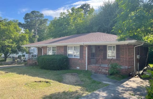 1306 COLLEGE ST A - 1306 College Street, Kinston, NC 28501