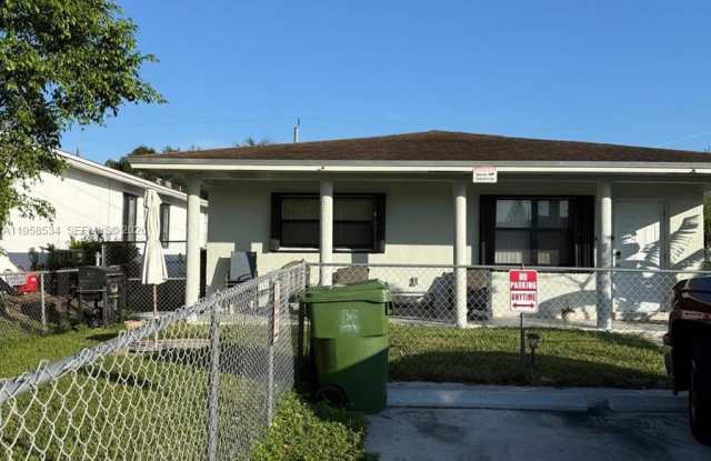 208 NW 7th ST photos photos 208 NW 7th ST photos photos