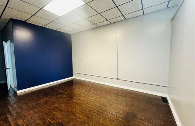 522 Liberty St Gallery 4