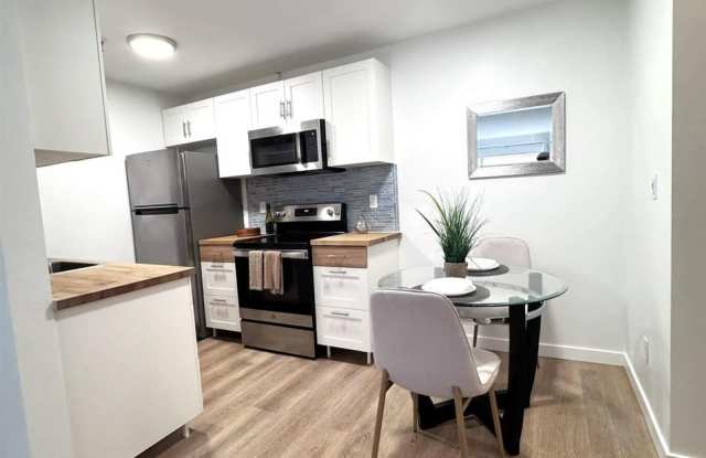 301 Ballymore Cir Gallery 2