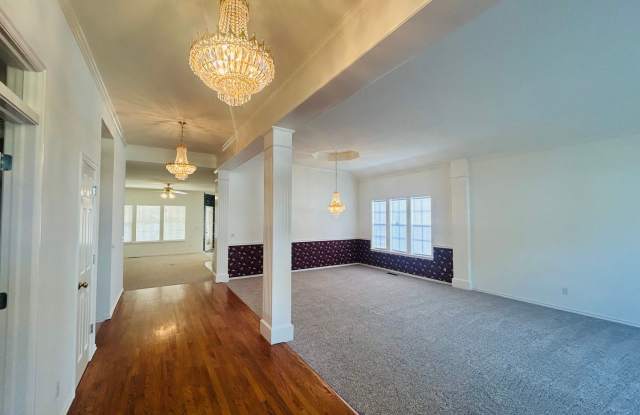 Gorgeous custom home in Southern Pointe IV with inground pool! Gallery 3