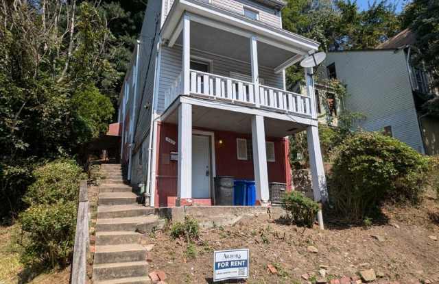 Spacious 2 bedroom 1 bathroom single family home (Marshall-Shadeland) - 940 Rothpletz Street, Pittsburgh, PA 15212