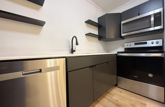 4609 Brockton Drive unit: C photos photos