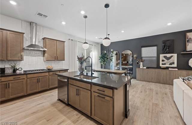 1563 Rock Kestrel Street photos photos