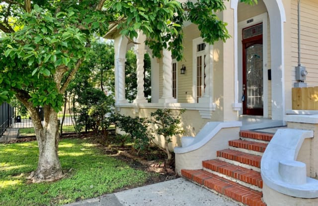 7831 Plum St - 7831 Plum Street, New Orleans, LA 70118