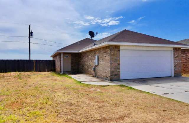 607 Shepherd Spur - 607 Shepard Spur, Andrews, TX 79714