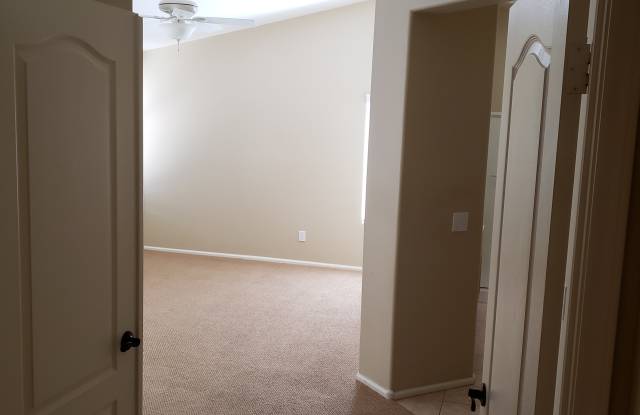 13599 N 175th Dr - 13599 North 175th Drive, Surprise, AZ 85388