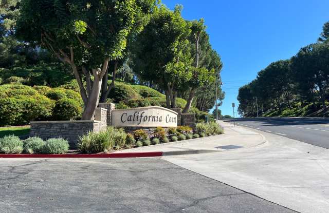 2 bedroom- master suites 2 1/2 bathroom Townhome - 212 California Court, Mission Viejo, CA 92692