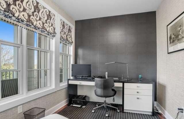 77 Havemeyer Lane photos photos