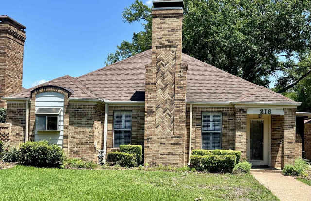 218 Heritage Cir photos photos