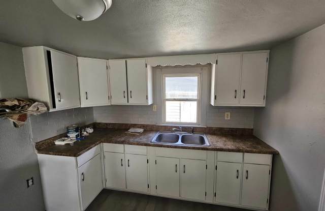 3142 Horton St photos photos