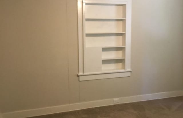COMING SOON! HUGE 3 bedroom house! Gallery 3