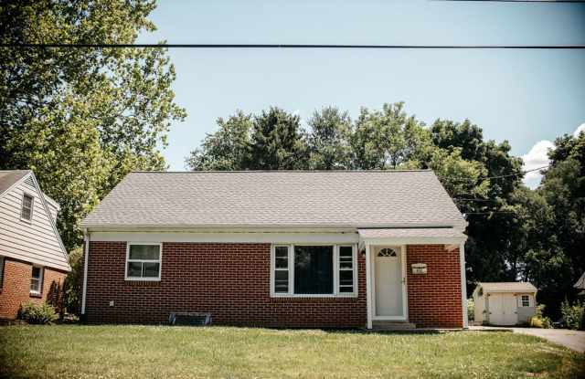 Charming 2 Bedroom Single-Family Home with Detached Garage – Millersville Borough photos photos
