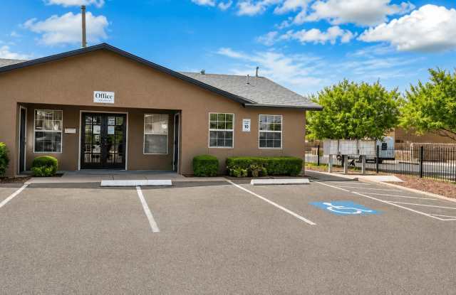 Santa Lucia - Senior Housing Gallery 2